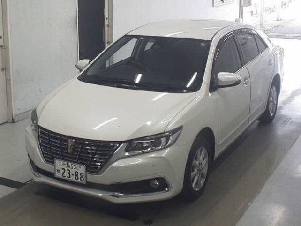 TOYOTA PREMIO 2018 WHITE