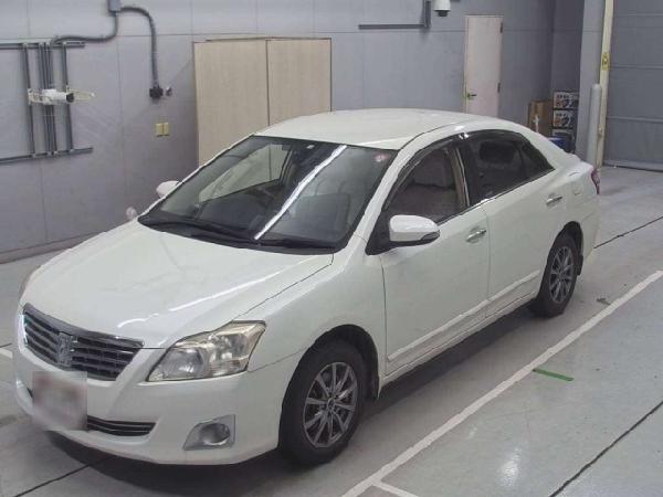TOYOTA PREMIO 2016 WHITE